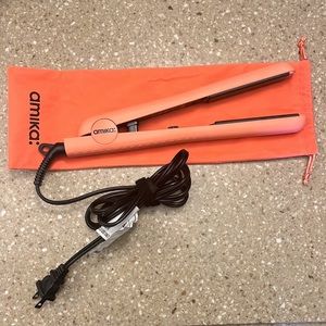 Amika Hair Straightener